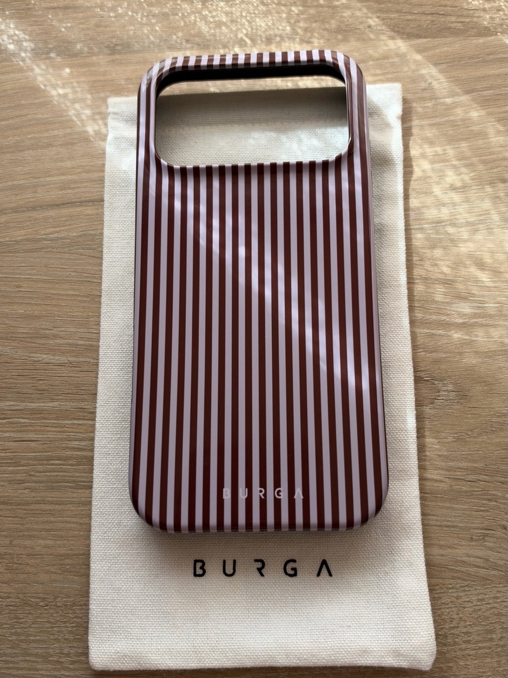 BURGA 18 Pro Max Case - Macchiato